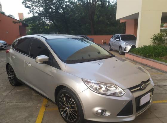 FORD FOCUS 2.0 SE 16V FLEX 4P POWERSHIFT